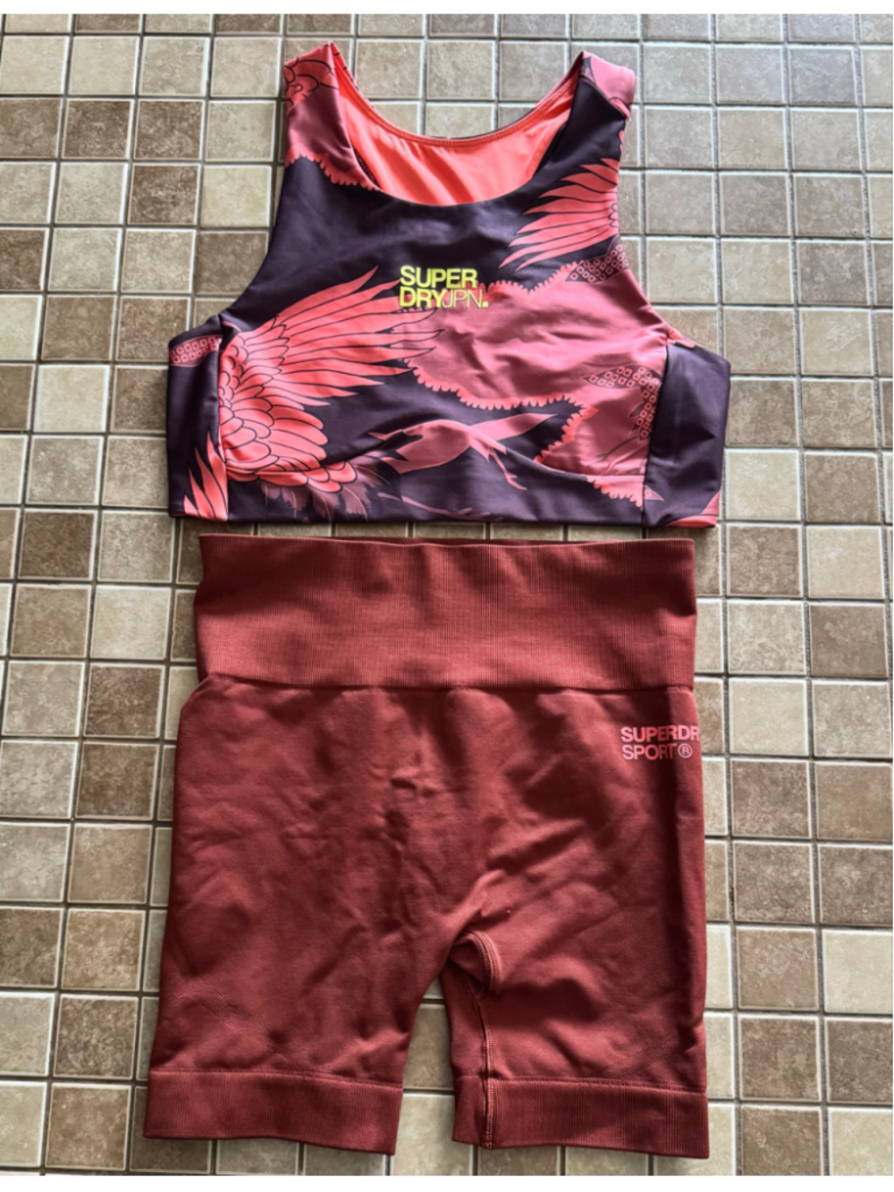Women's Superdry Sport Bike Shorts Set Size 8 Burgundy Coral